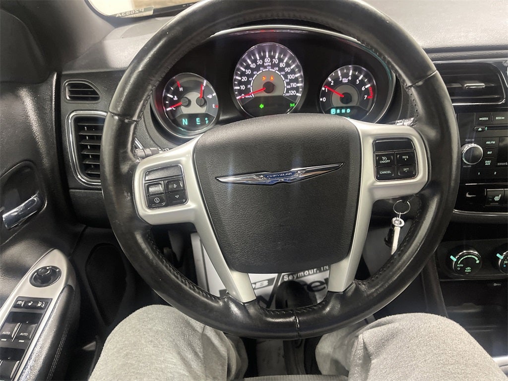 2012 Chrysler 200 Touring