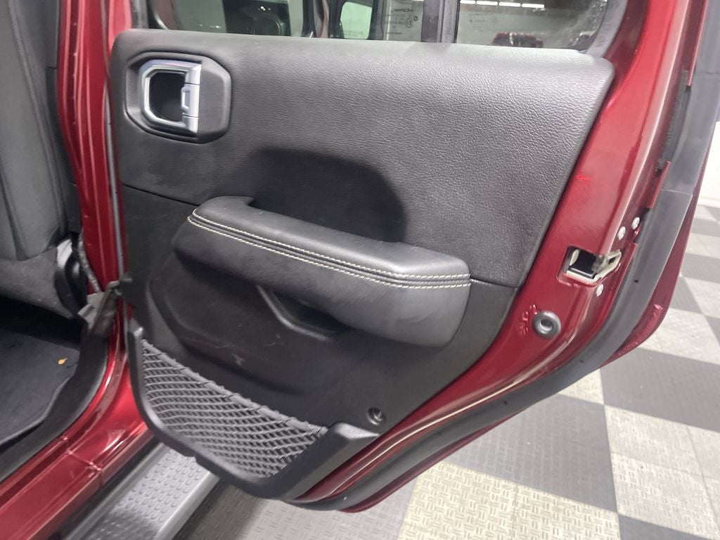 2022 Jeep Wrangler Unlimited Sahara 4x4