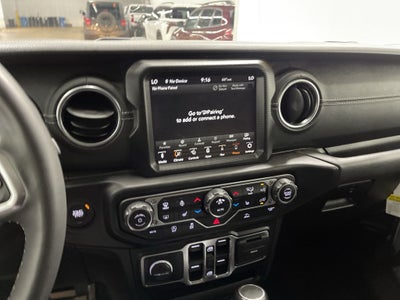 2023 Jeep Wrangler 4-Door Sahara 4x4
