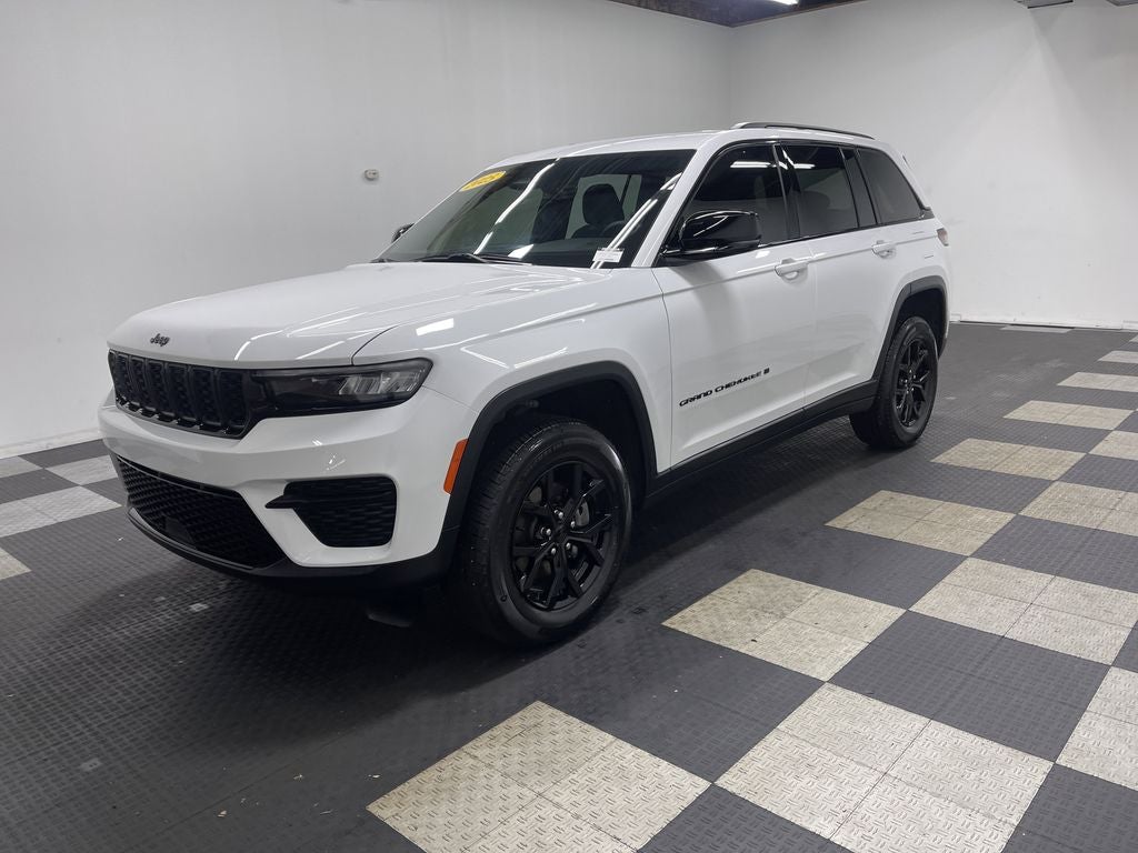 2025 Jeep Grand Cherokee Altitude 4x4