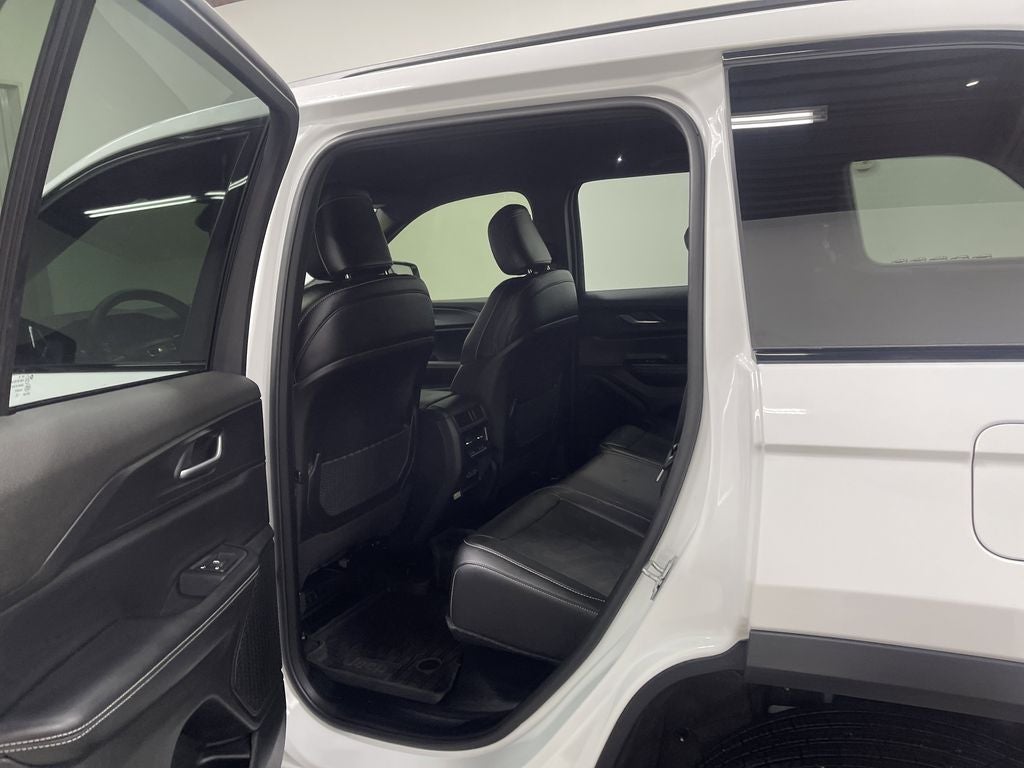 2025 Jeep Grand Cherokee Altitude 4x4