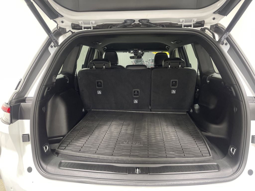 2025 Jeep Grand Cherokee Altitude 4x4