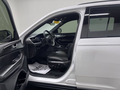 2025 Jeep Grand Cherokee Altitude 4x4