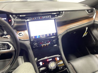 2025 Jeep Grand Cherokee Summit 4x4