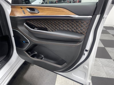 2025 Jeep Grand Cherokee Summit Reserve 4x4