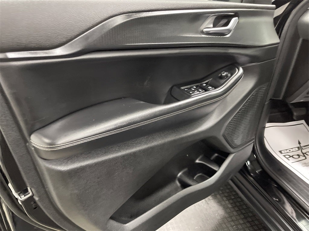 2023 Jeep Grand Cherokee L Laredo 4x4