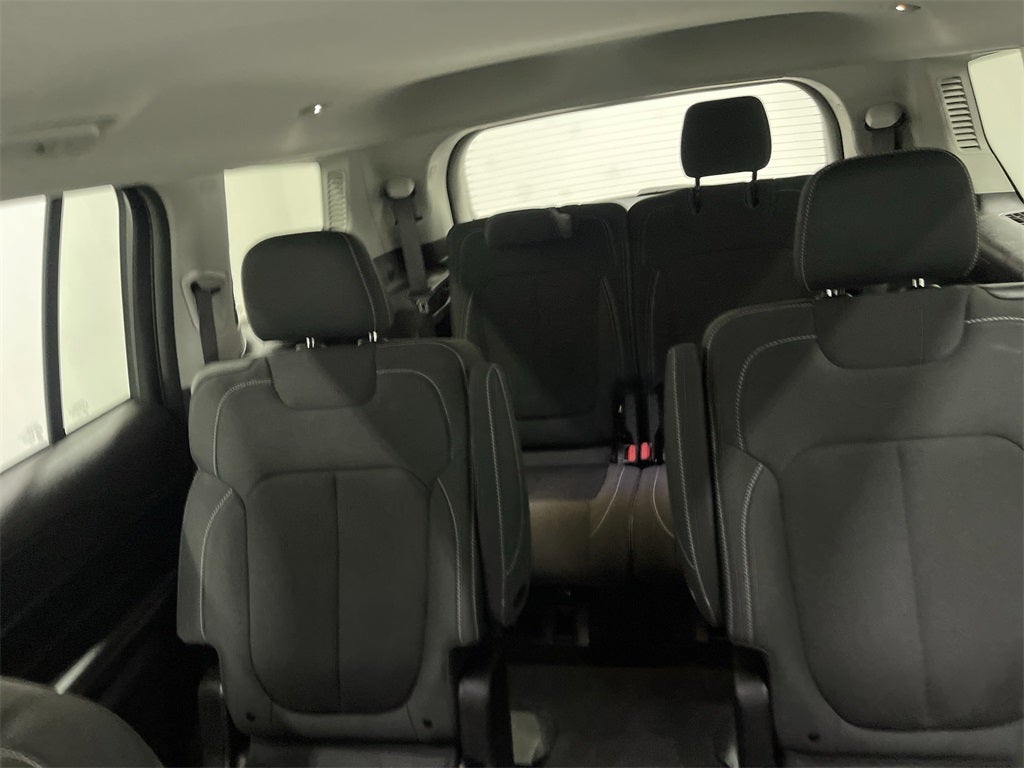 2023 Jeep Grand Cherokee L Laredo 4x4