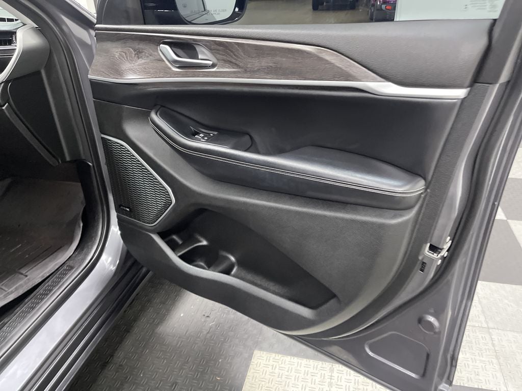 2024 Jeep Grand Cherokee L Limited 4x4