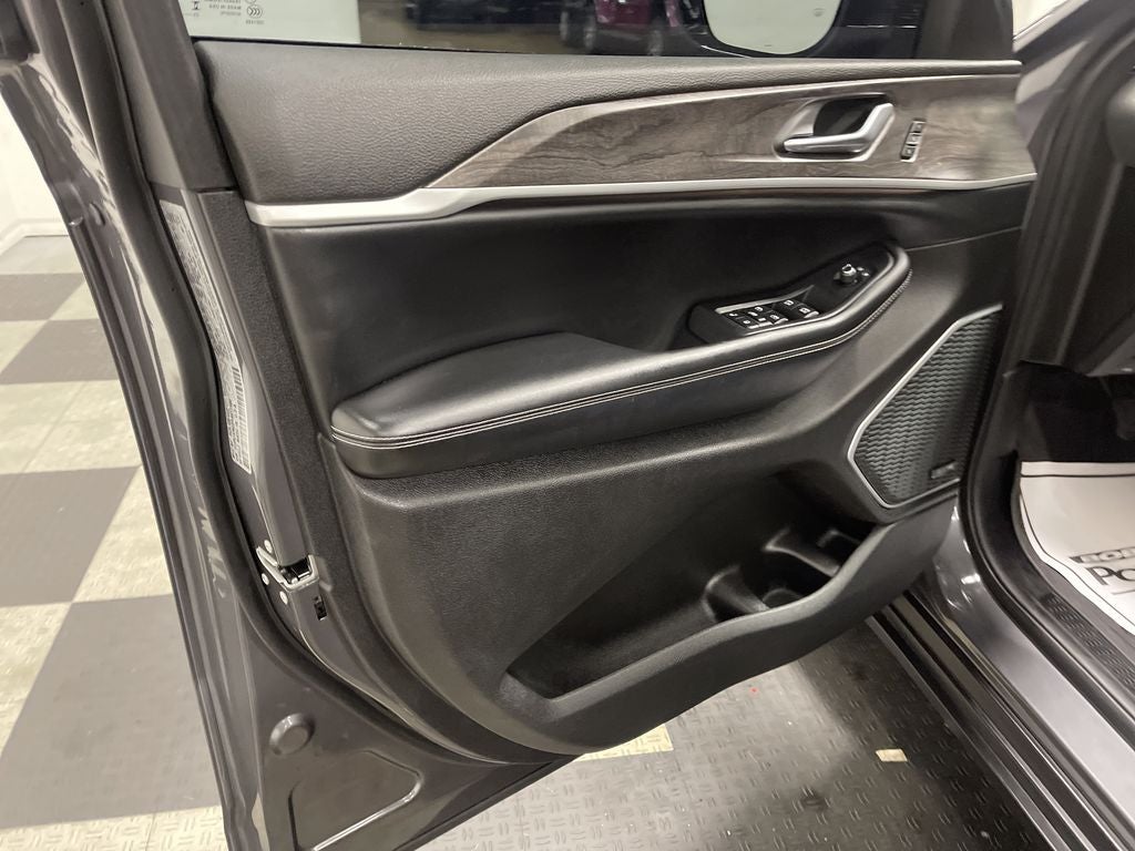 2024 Jeep Grand Cherokee L Limited 4x4
