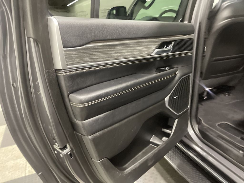 2024 Jeep Wagoneer L Series II 4x4