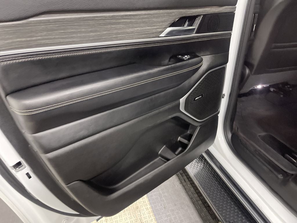 2023 Jeep Wagoneer L Series II 4x4