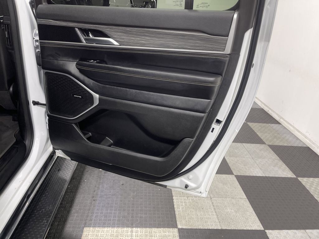 2023 Jeep Wagoneer L Series II 4x4