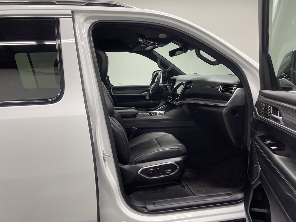 2023 Jeep Wagoneer L Series II 4x4