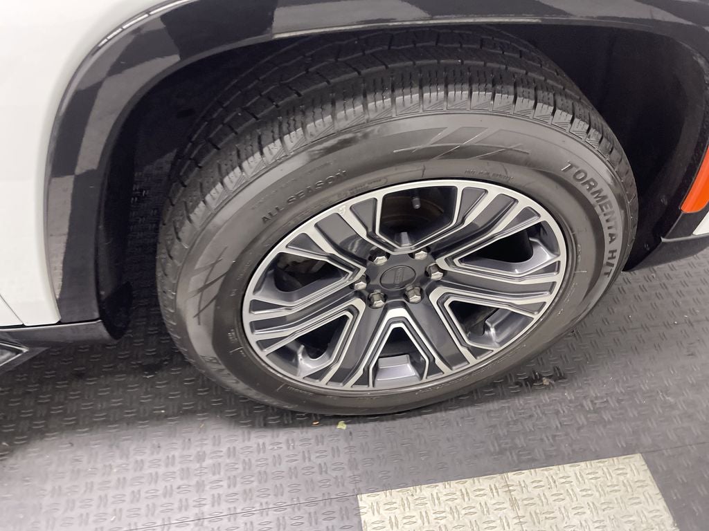 2023 Jeep Wagoneer L Series II 4x4