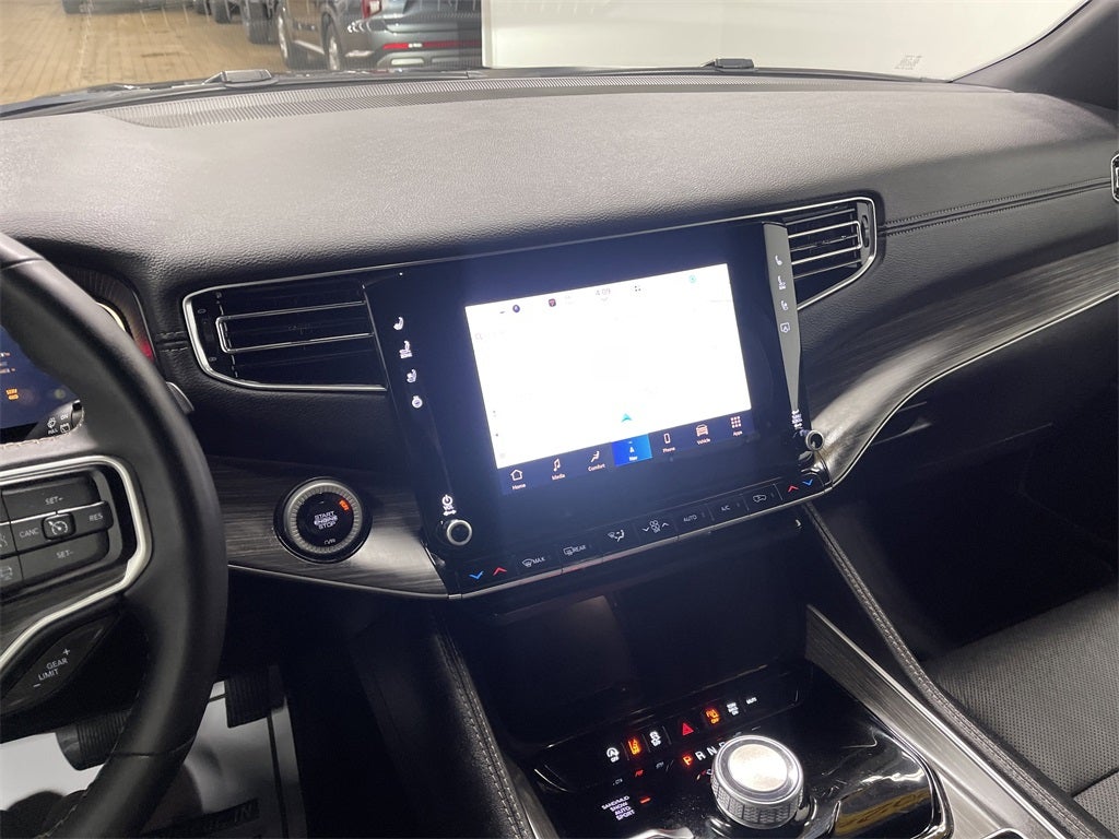 2024 Jeep Wagoneer L Series II 4x4