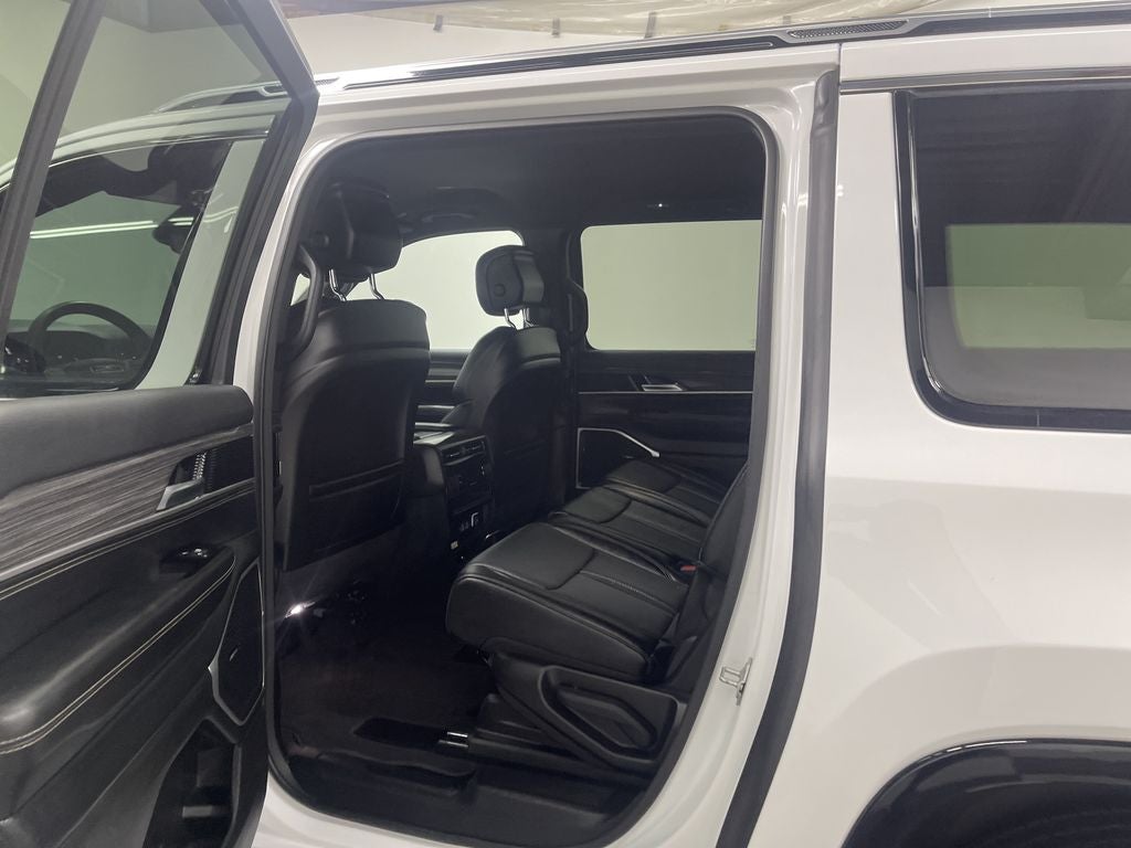 2024 Jeep Wagoneer L Series II 4x4