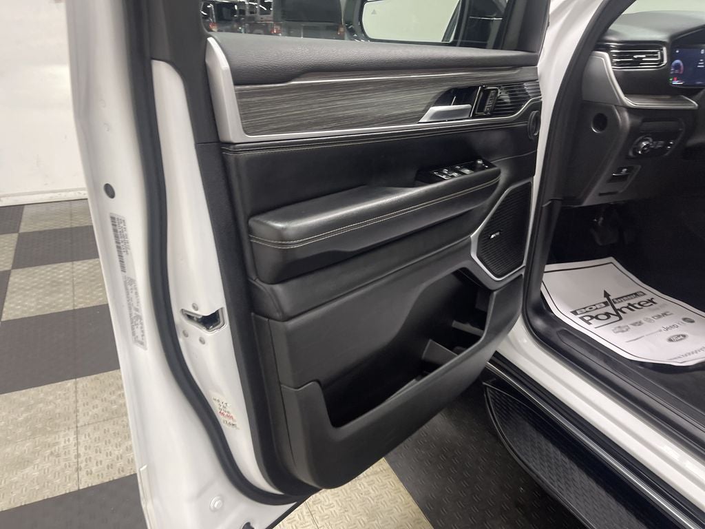 2024 Jeep Wagoneer L Series II 4x4