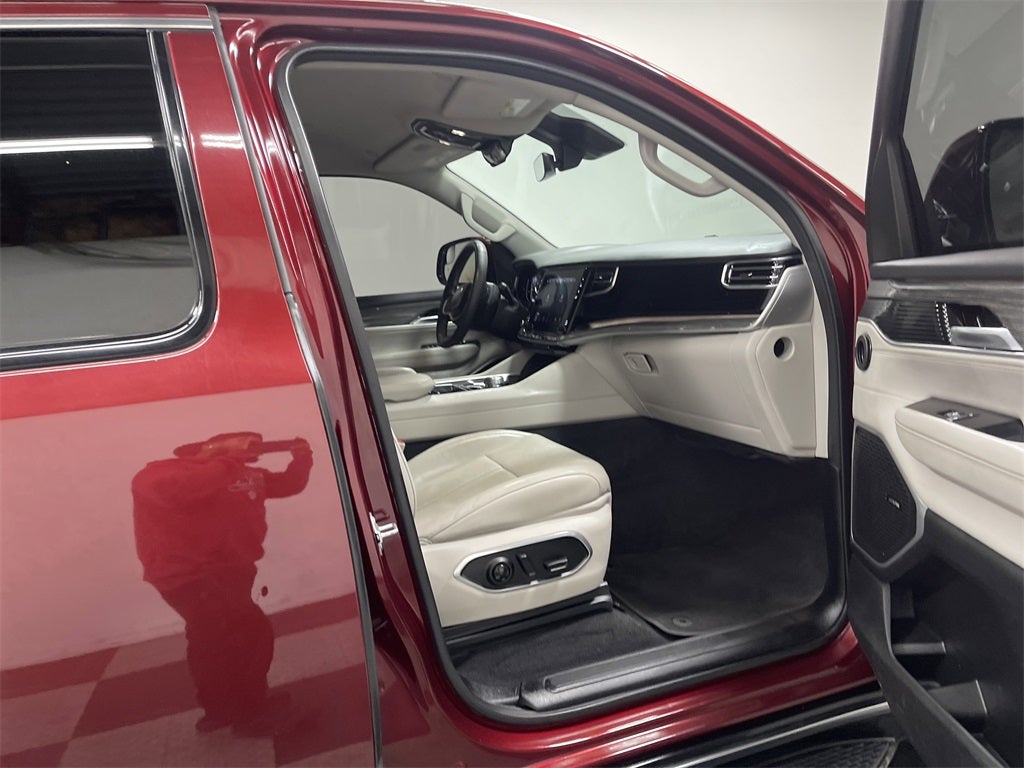 2022 Jeep Wagoneer Series II 4x2