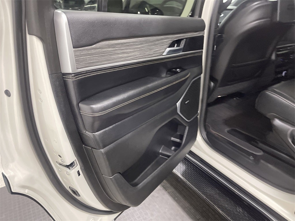 2022 Jeep Wagoneer Series III 4x4