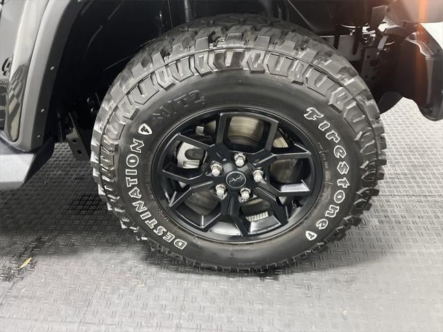 2025 Jeep Gladiator High Tide