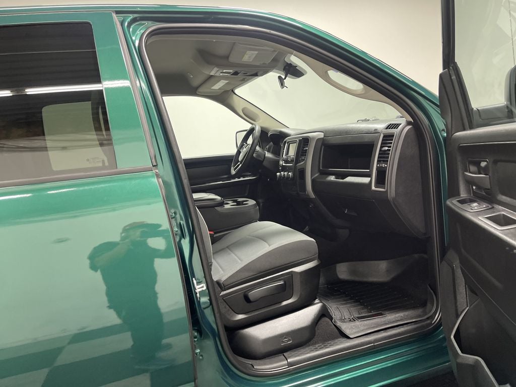 2022 RAM 1500 Classic Tradesman Quad Cab 4x4 6'4' Box