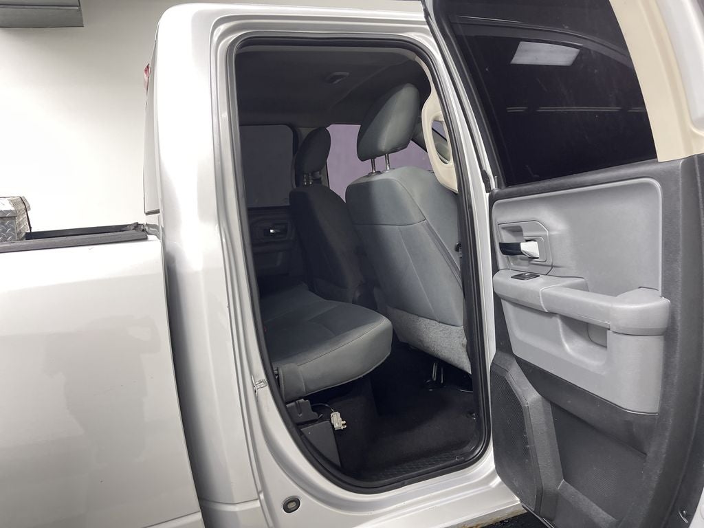2017 RAM 1500 SLT