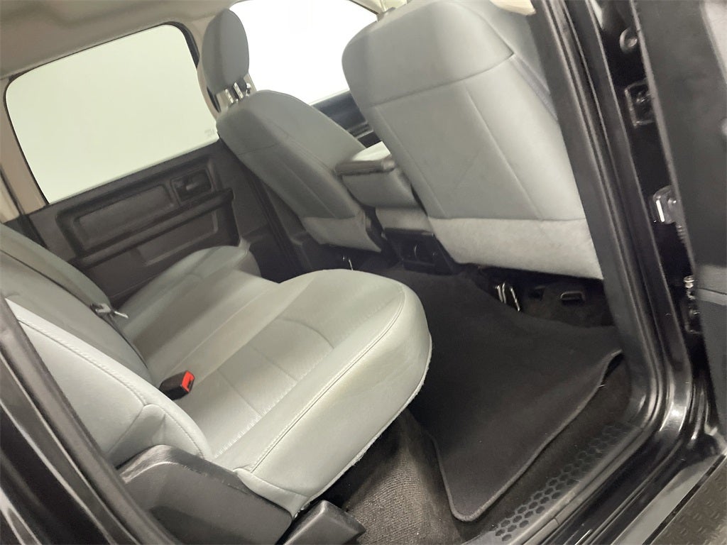 2017 RAM 1500 Express Crew Cab 4x4 5'7' Box