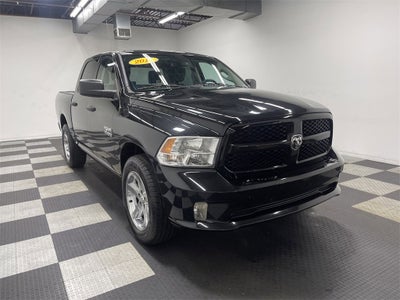 2017 RAM 1500 Express Crew Cab 4x4 5'7' Box
