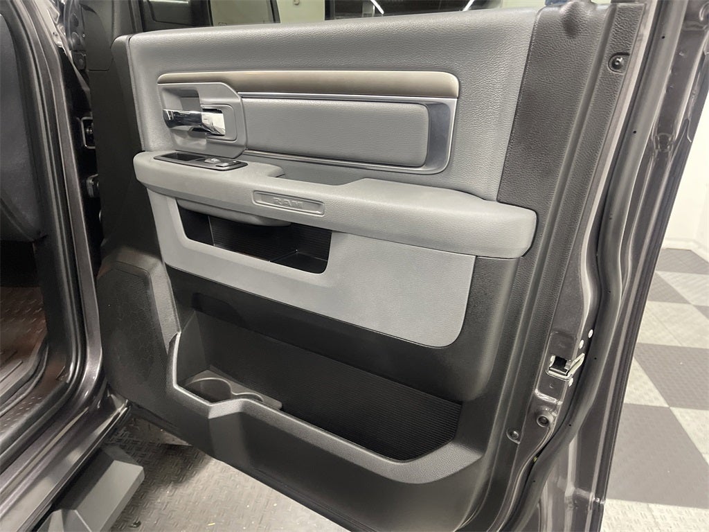 2020 RAM 1500 Classic Warlock Crew Cab 4x4 5'7' Box