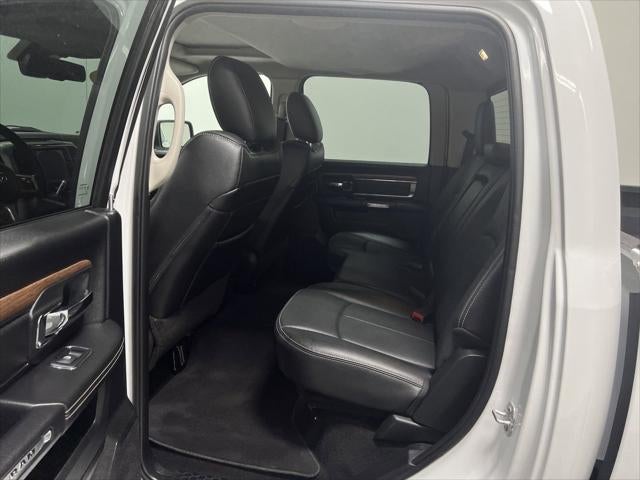 2018 RAM 1500 Laramie Crew Cab 4x4 5'7' Box