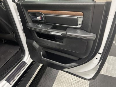 2018 RAM 1500 Laramie Crew Cab 4x4 5'7' Box