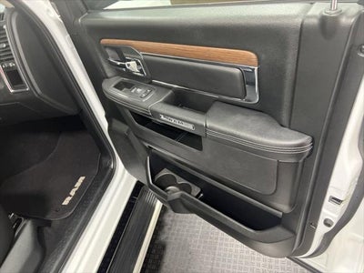 2018 RAM 1500 Laramie Crew Cab 4x4 5'7' Box