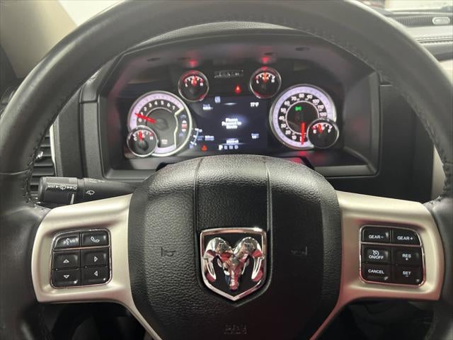 2018 RAM 1500 Laramie Crew Cab 4x4 5'7' Box