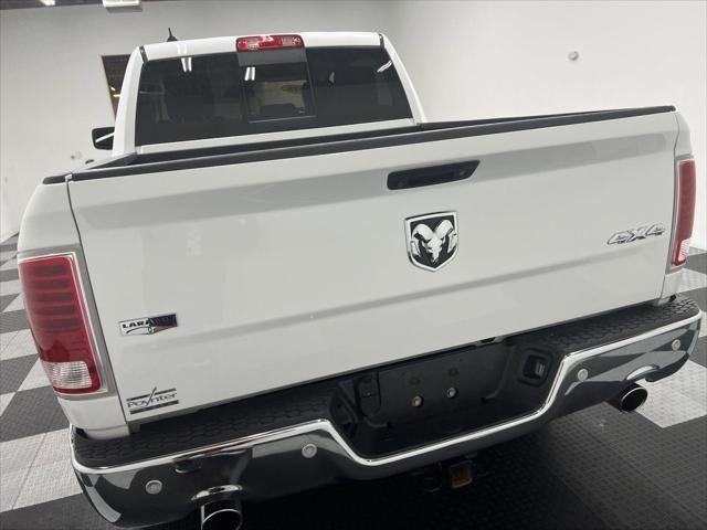 2018 RAM 1500 Laramie Crew Cab 4x4 5'7' Box