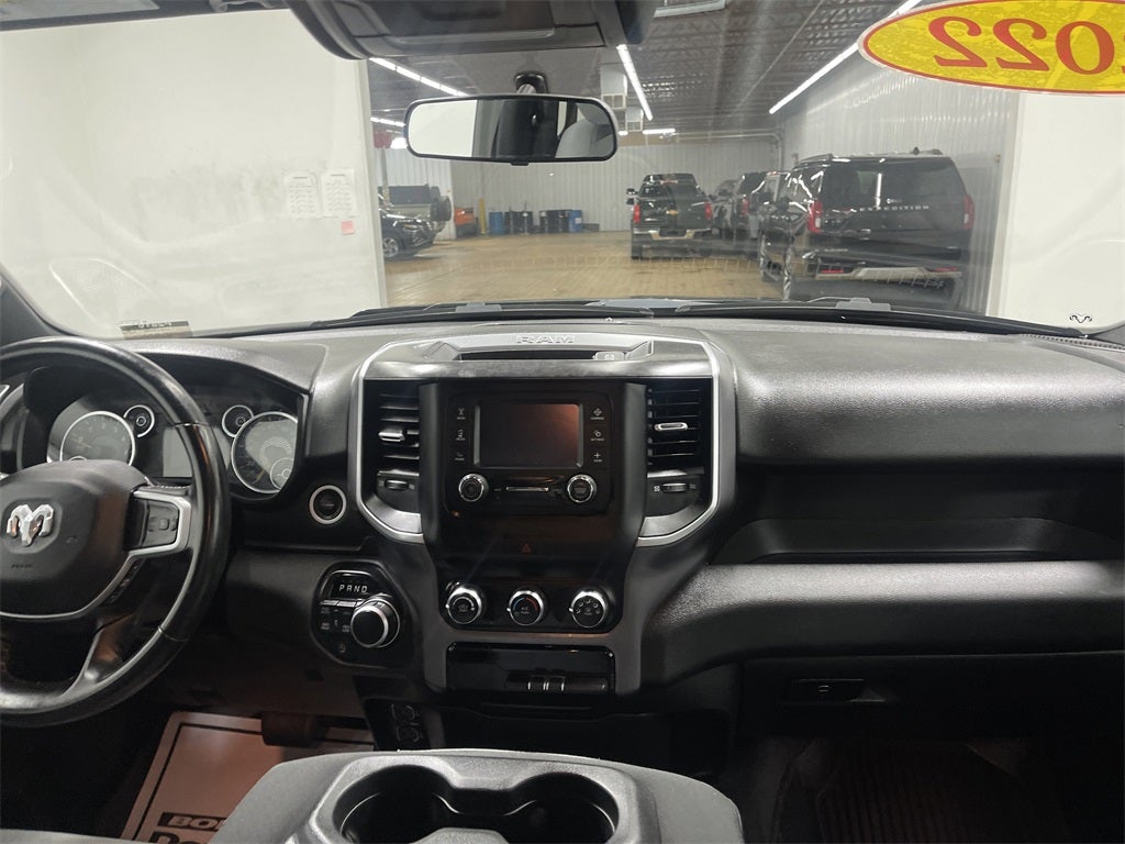 2022 RAM 1500 Big Horn Quad Cab 4x4 6'4' Box