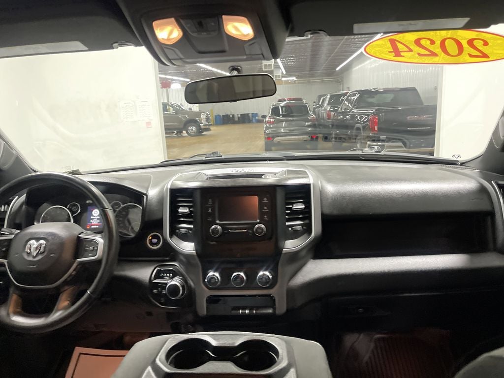 2024 RAM 1500 Big Horn Crew Cab 4x4 5'7' Box