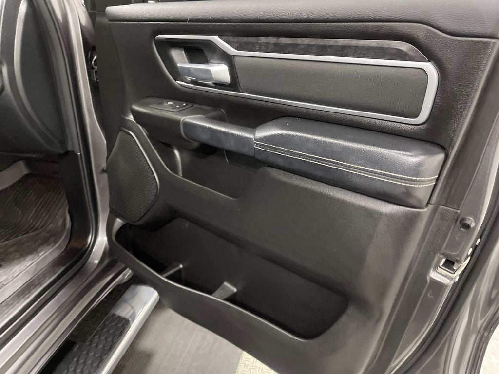 2024 RAM 1500 Big Horn Crew Cab 4x4 5'7' Box