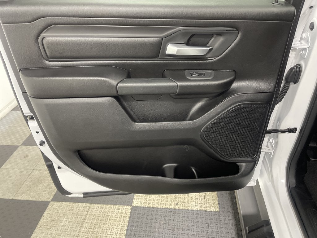 2025 RAM 1500 Tradesman Crew Cab 4x4 5'7' Box