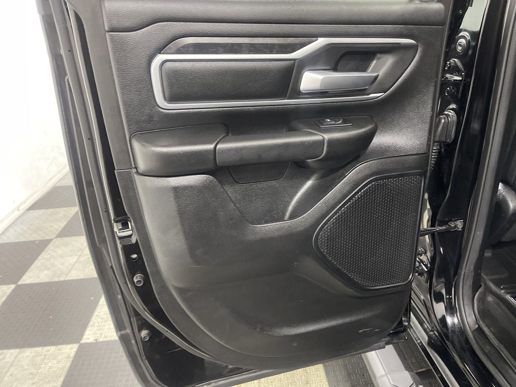 2022 RAM 1500 Big Horn Quad Cab 4x4 6'4' Box