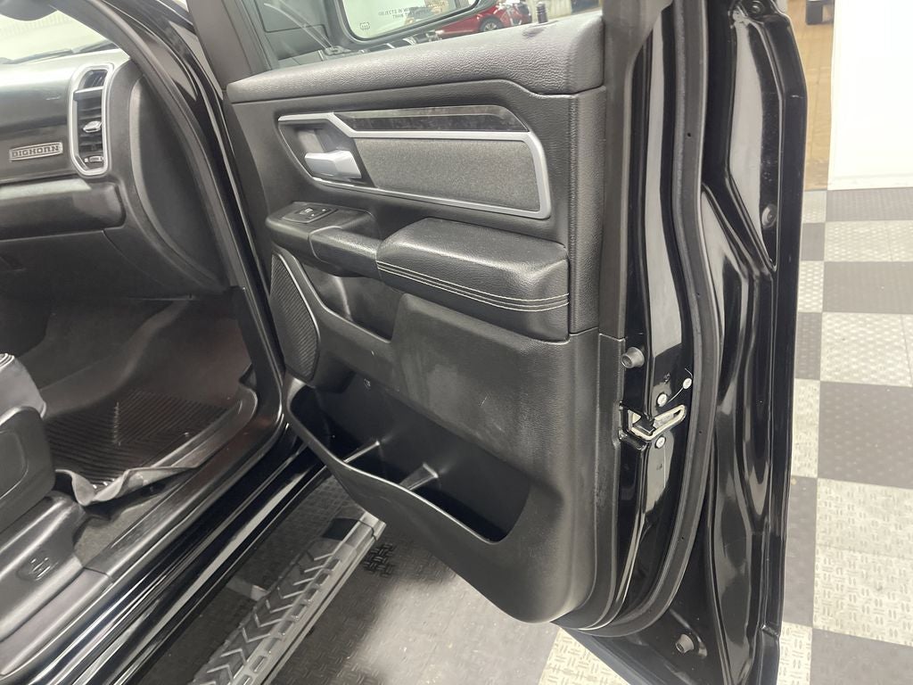 2022 RAM 1500 Big Horn Quad Cab 4x4 6'4' Box