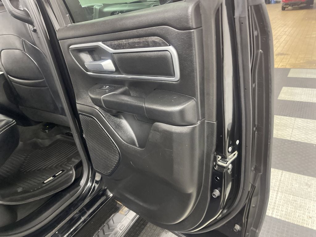 2022 RAM 1500 Big Horn Quad Cab 4x4 6'4' Box