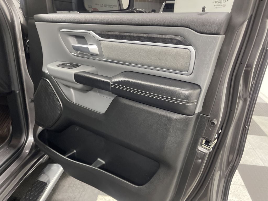 2021 RAM 1500 Big Horn Crew Cab 4x4 5'7' Box