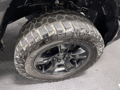 2020 RAM 1500 Big Horn Crew Cab 4x4 5'7' Box