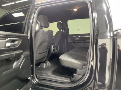 2020 RAM 1500 Big Horn Crew Cab 4x4 5'7' Box
