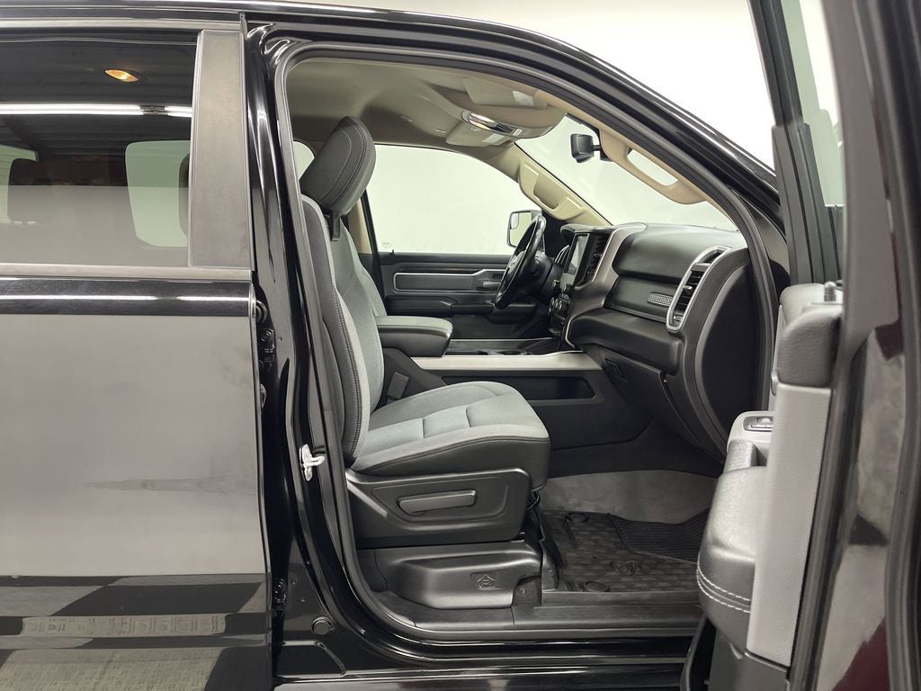 2019 RAM 1500 Big Horn/Lone Star Crew Cab 4x4 5'7' Box