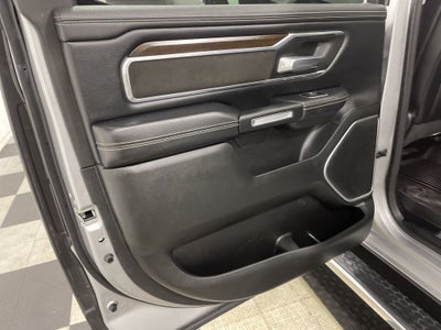 2022 RAM 1500 Laramie Crew Cab 4x4 5'7' Box