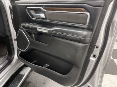 2022 RAM 1500 Laramie Crew Cab 4x4 5'7' Box