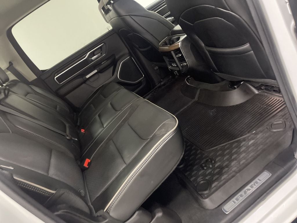 2022 RAM 1500 Laramie Crew Cab 4x4 5'7' Box