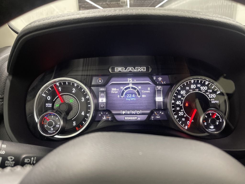 2022 RAM 1500 Laramie Crew Cab 4x4 5'7' Box