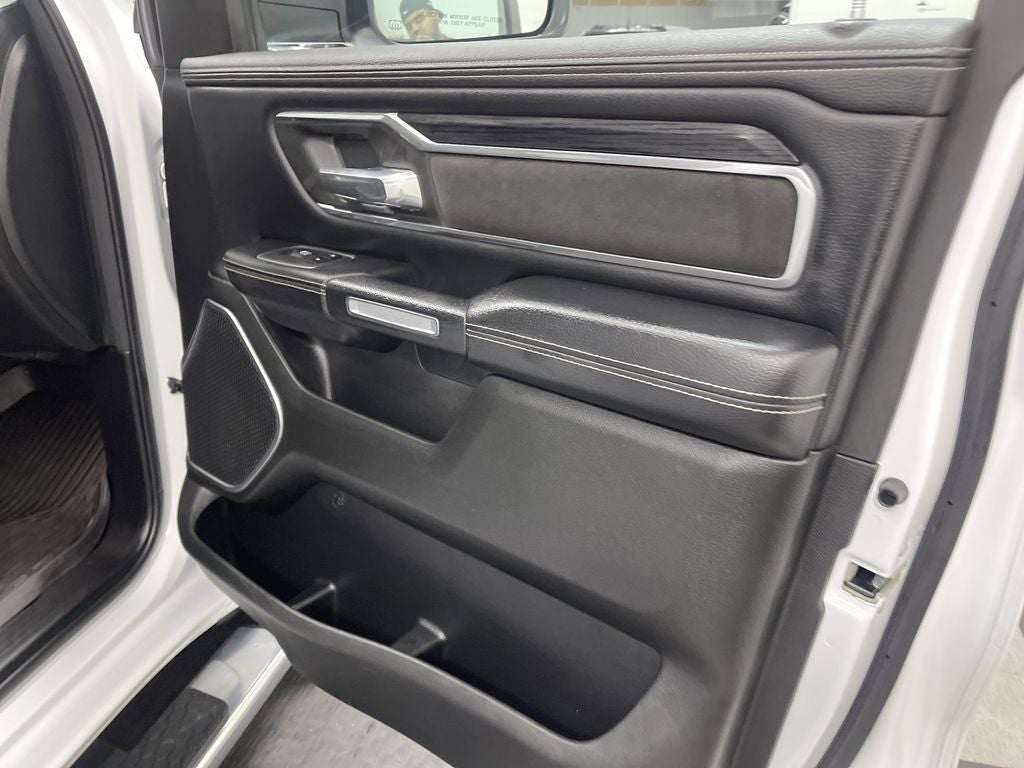 2023 RAM 1500 Laramie Crew Cab 4x4 5'7' Box